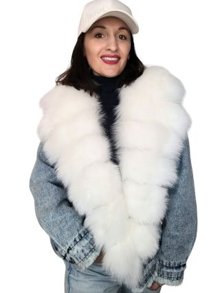Zateplená denimová bunda s pravou kožušinou líšky je dostupná v rôznych farebných prevedeniach (na objednávku). Ale biela...